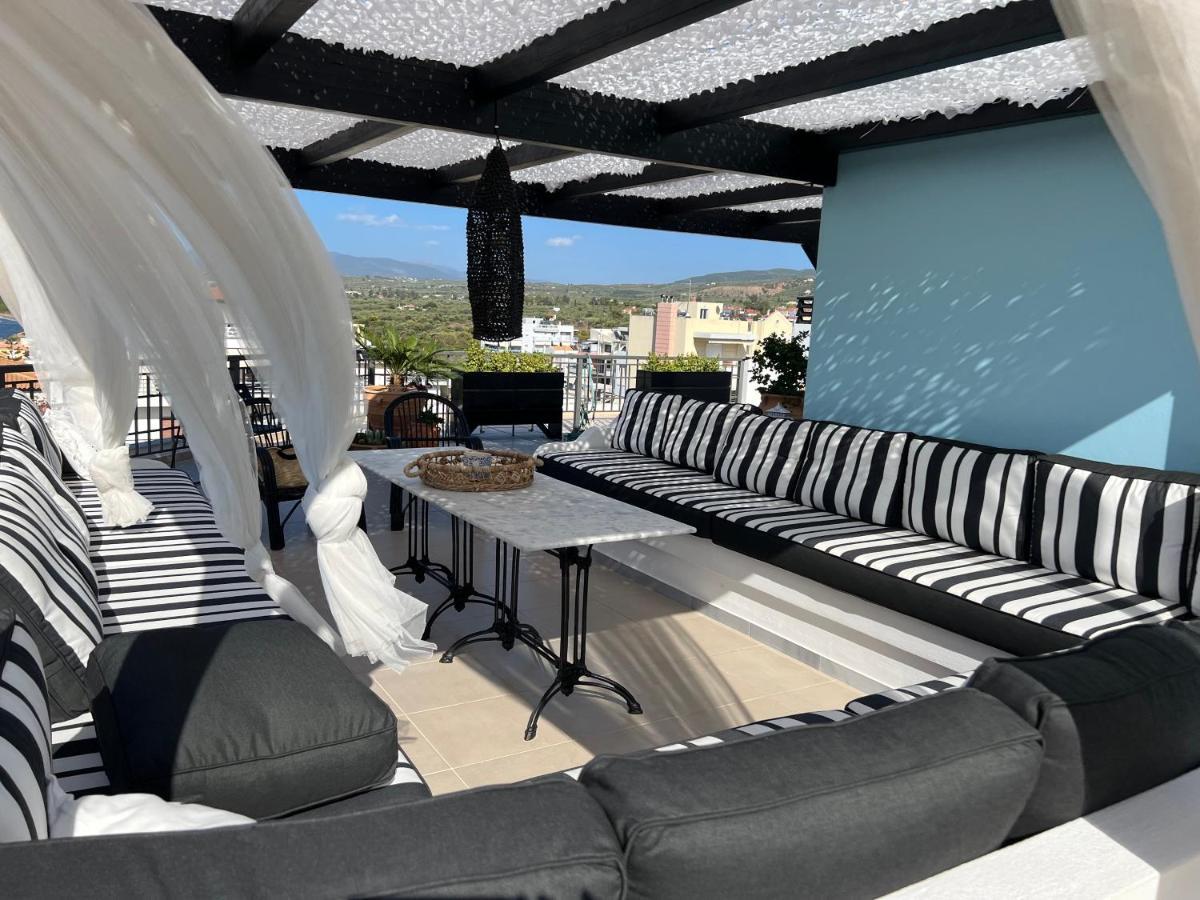 Appartamento Magical Seaside Town Boutique Apts 2 Kyparissia Esterno foto