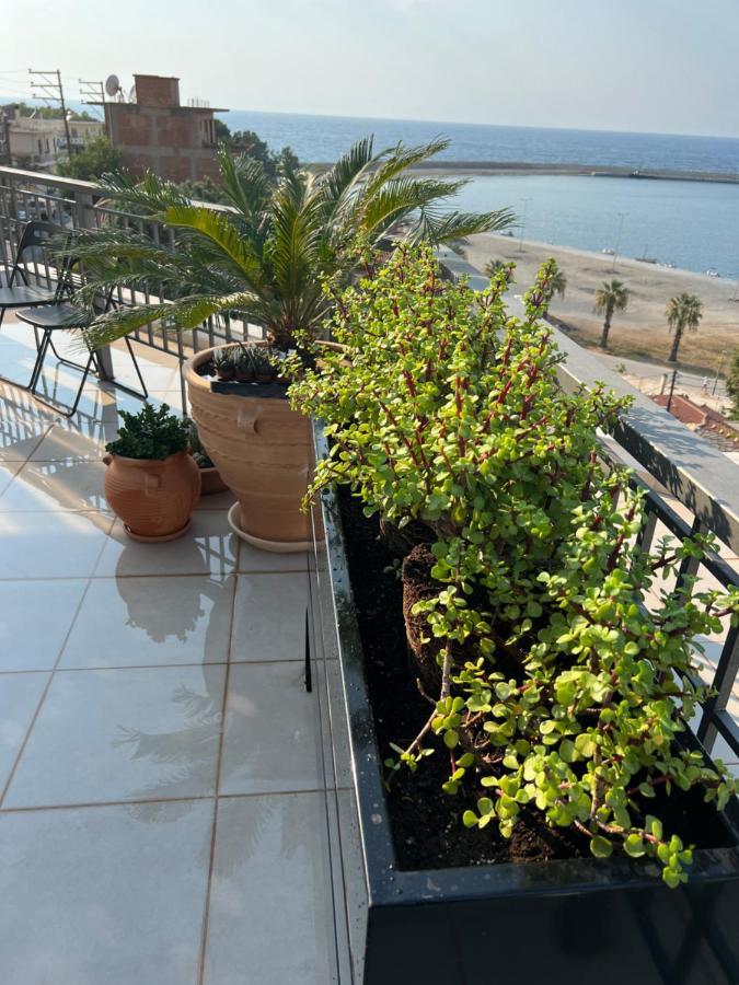 Appartamento Magical Seaside Town Boutique Apts 2 Kyparissia Esterno foto