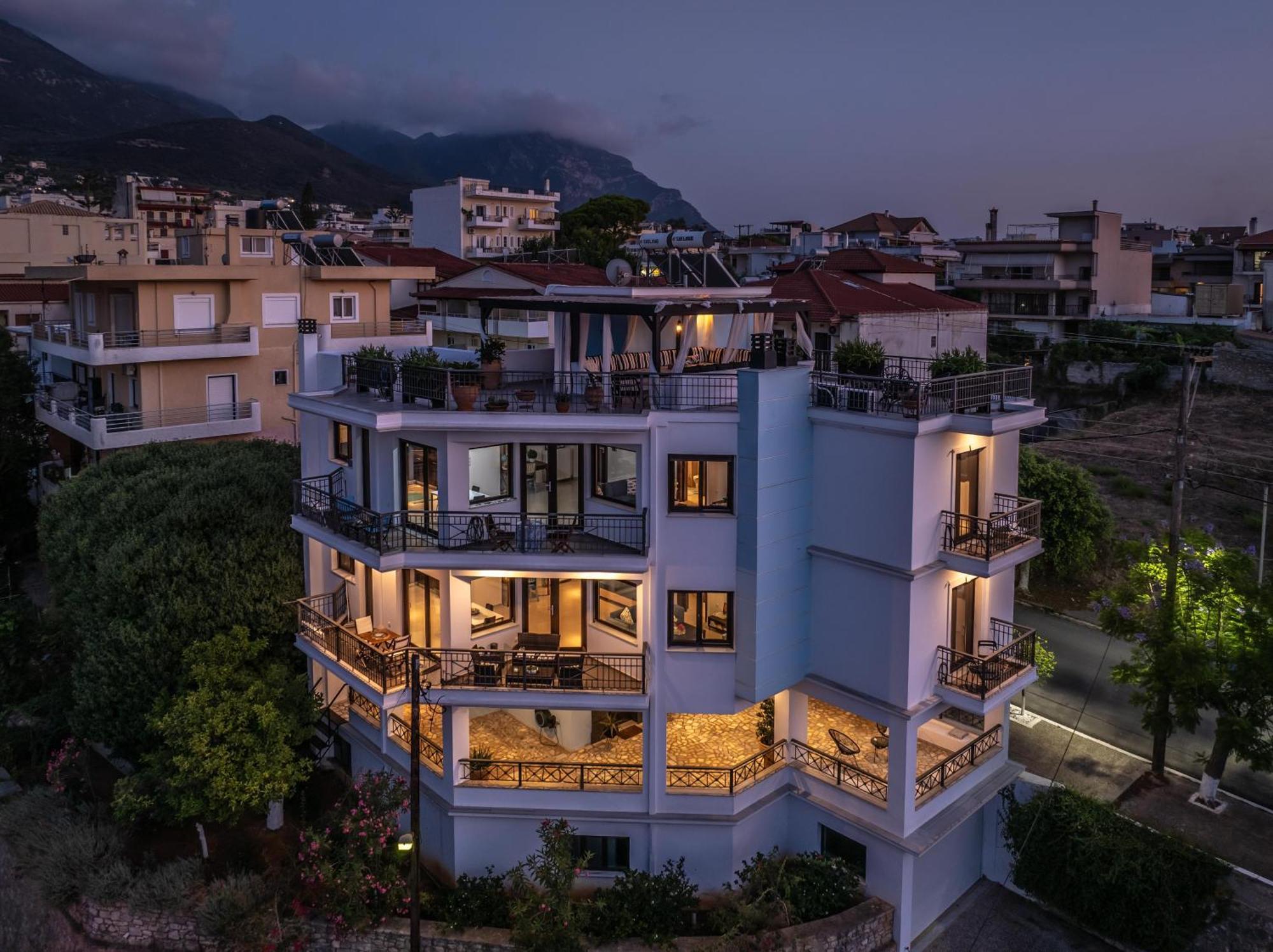 Magical Seaside Town Boutique Apts 2 Kyparissia Esterno foto
